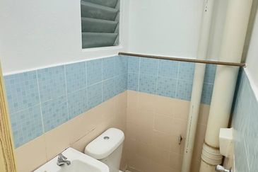 Residensi Bistaria, Ukay Bistari