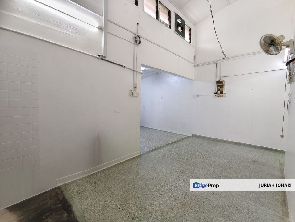 Taman Salak Jaya, Salak South Single Storey Extended for Sale, Kuala Lumpur, Salak Selatan