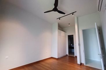 Mayfair Residences @ Pavilion Embassy