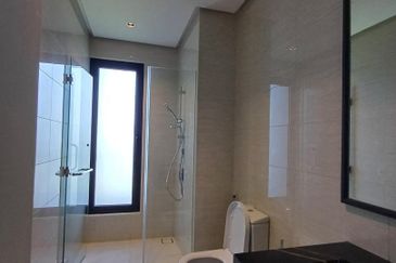 Mayfair Residences @ Pavilion Embassy