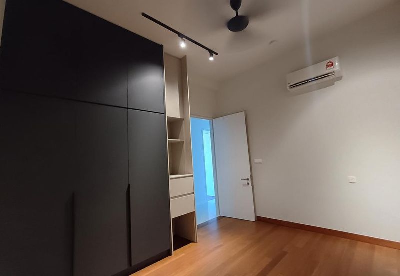 Mayfair Residences @ Pavilion Embassy