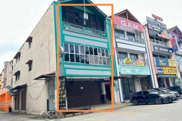 Pusat Perdagangan Seri Kembangan