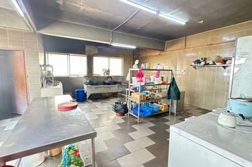 Pusat Perdagangan Seri Kembangan