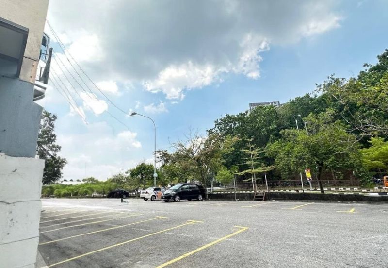 Pusat Perdagangan Seri Kembangan