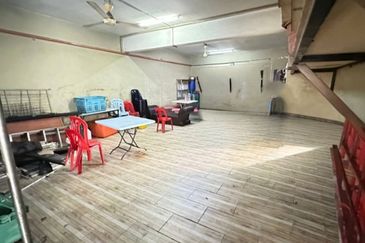 Pusat Perdagangan Seri Kembangan