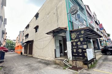 Pusat Perdagangan Seri Kembangan