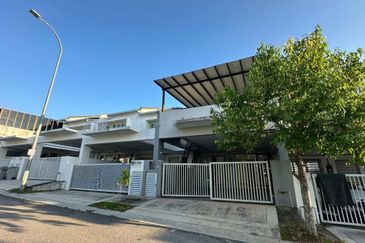 TIARA SENDAYAN (PRESINT 2)