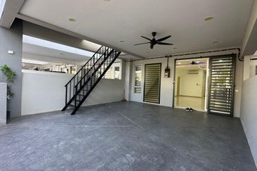 TIARA SENDAYAN (PRESINT 2)