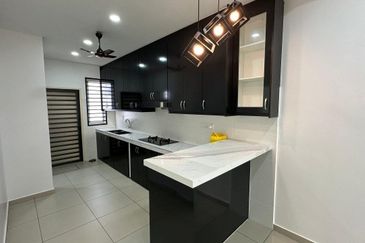 TIARA SENDAYAN (PRESINT 2)