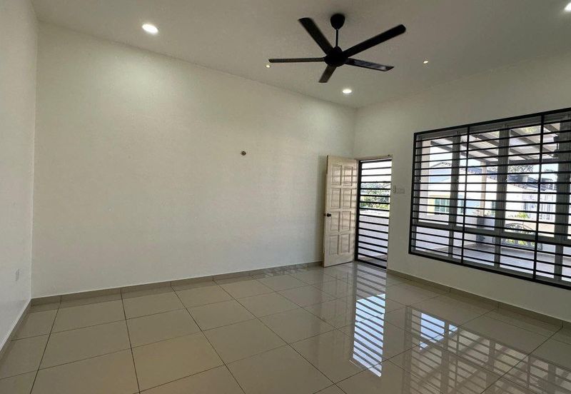 TIARA SENDAYAN (PRESINT 2)