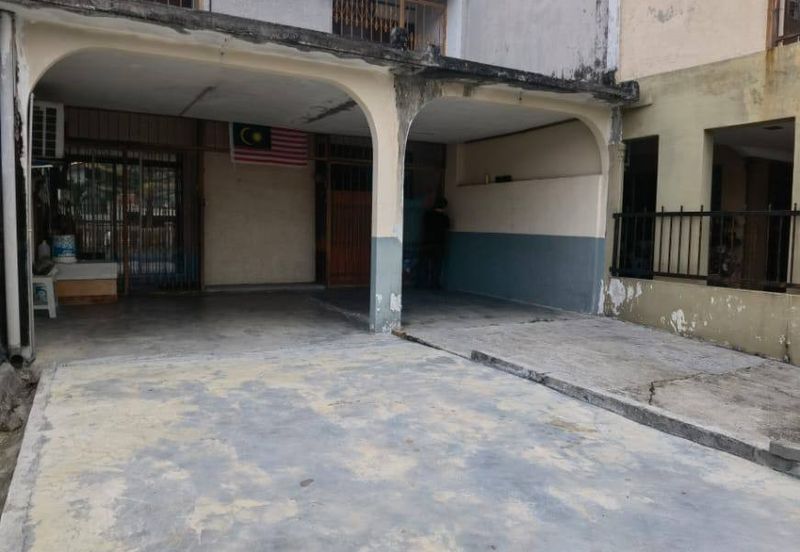 Taman Desa Keramat AU2