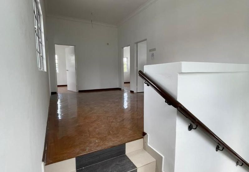 Persiaran Desa Pinggiran Putra 1 