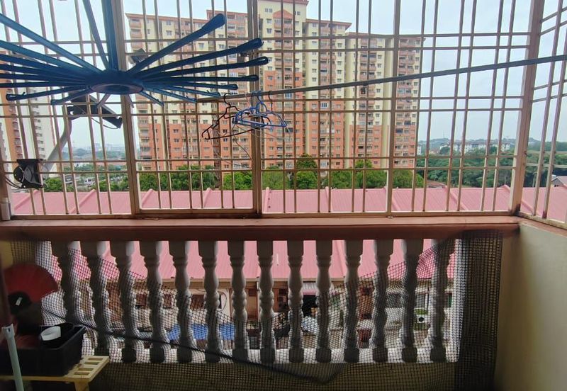 Sri Dahlia Apartment