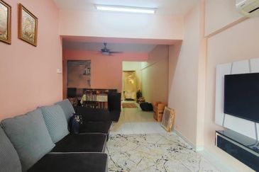 Sri Dahlia Apartment