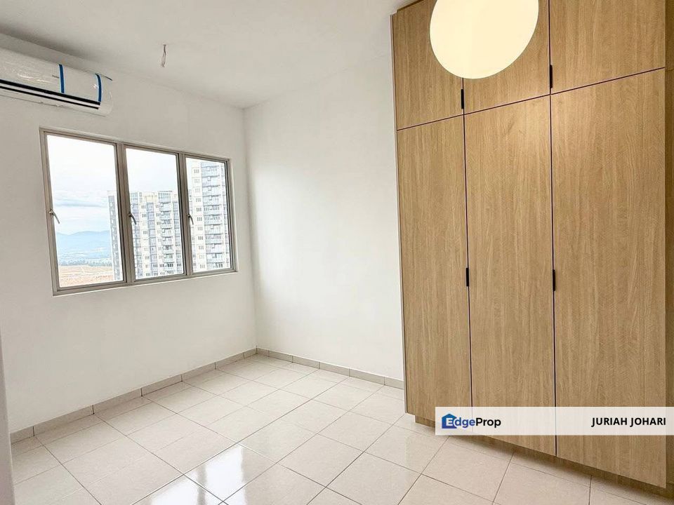 Bangi Avenue, Residensi Adelia, partly furnished, Selangor, Bangi