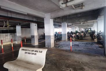 Jelutong Apartment, Selayang Heights