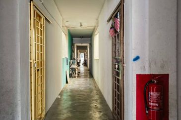 Jelutong Apartment, Selayang Heights