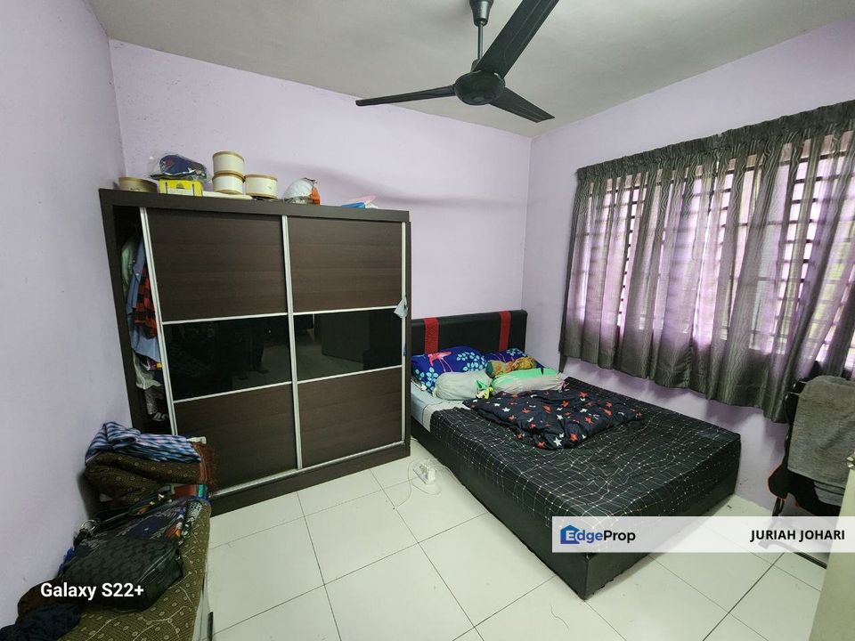 Batu Caves, Lakeview Apartment Endlot Unit, Selangor, Selayang