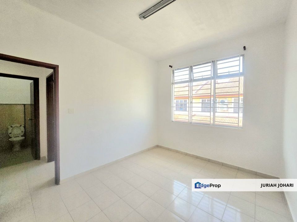 Salak Tinggi, 2 Storey Taman Mawar, Selangor, Sepang