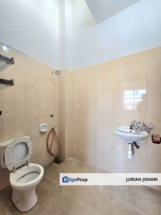 Salak Tinggi, 2 Storey Taman Mawar, Selangor, Sepang