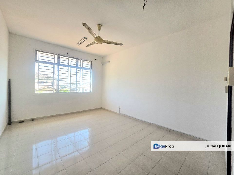 Salak Tinggi, 2 Storey Taman Mawar, Selangor, Sepang