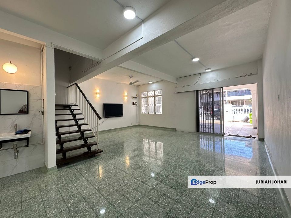 Taman OUG, 2 Storey Terrace partly furnished, Kuala Lumpur, KL City