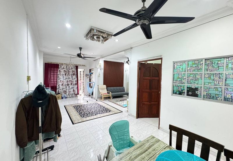Bandar Kinrara 4
