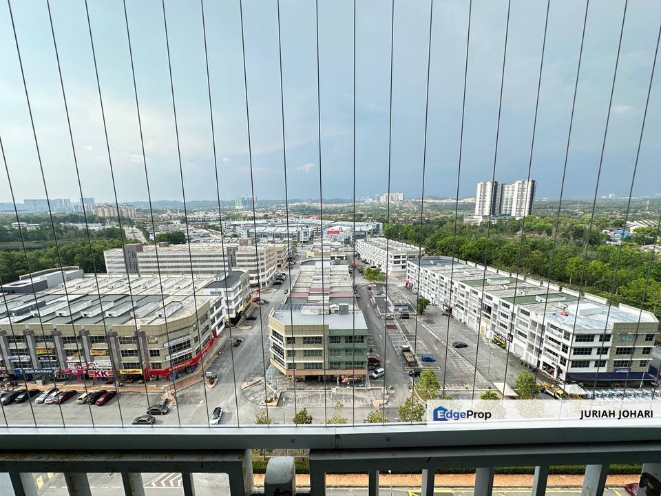 Partly furnished Almyra Residence, Bandar Puteri Bangi, Selangor, Bangi