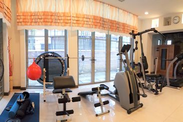 Bukit Jelutong, Jalan Titian, Shah Alam