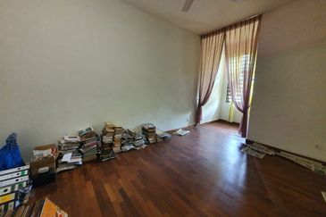 Bukit Jelutong, Lagenda I, Shah Alam