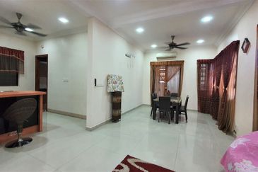 Bukit Jelutong, Shah Alam