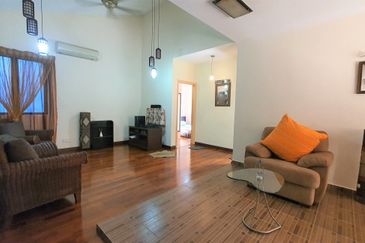 Bukit Jelutong, Shah Alam