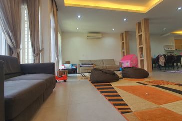 Bukit Jelutong, Jalan Kubah, Shah Alam