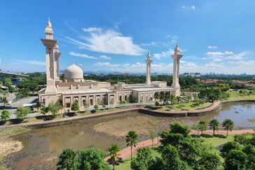 Suria Residence by Sunsuria