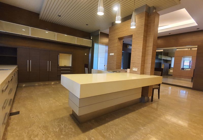 Bukit Jelutong, Jalan Titian, Shah Alam