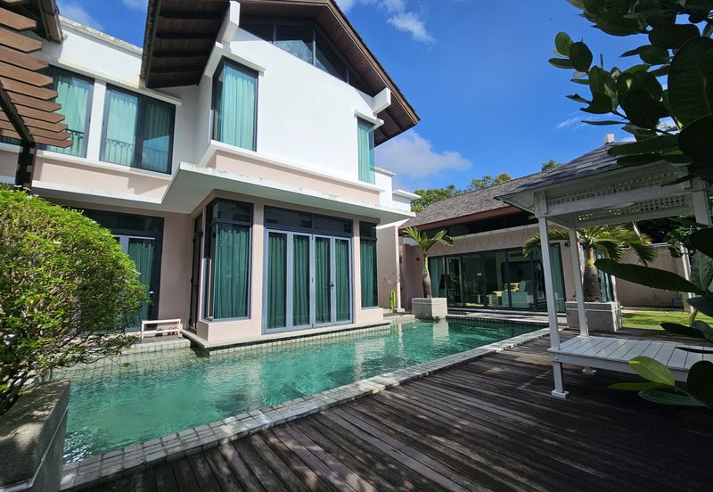 Bukit Jelutong (The Enclave)