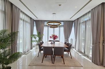 Bukit Jelutong (The Enclave)