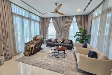 Bukit Jelutong (The Enclave)