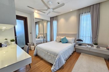 Bukit Jelutong (The Enclave)