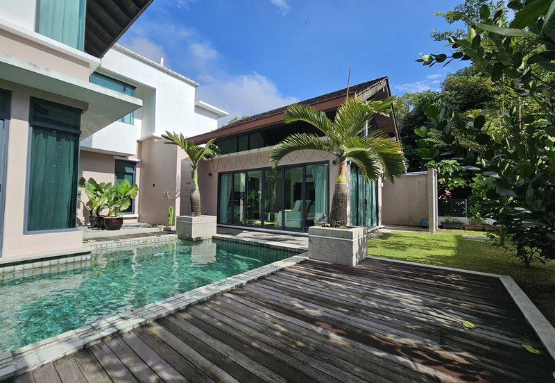 Bukit Jelutong (The Enclave)