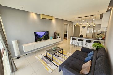 Bukit Jelutong ( Renai Residences )