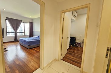 Bukit Jelutong ( Renai Residences )