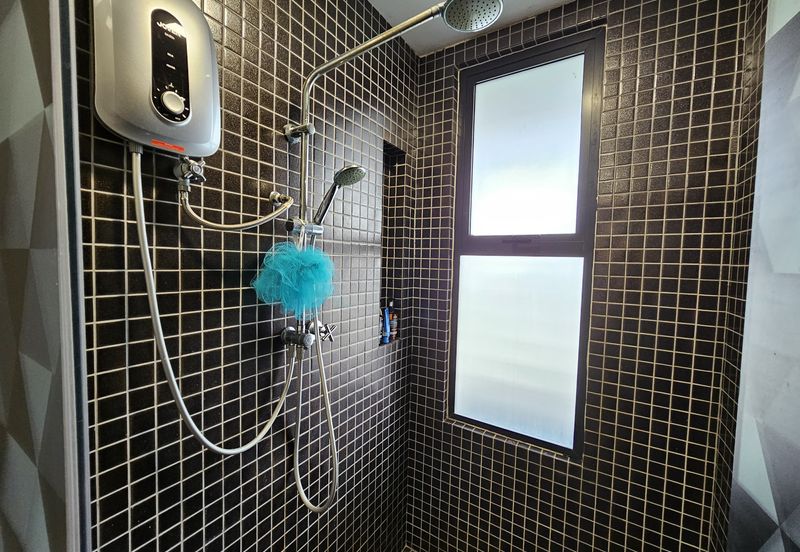 Bukit Jelutong ( Renai Residences )