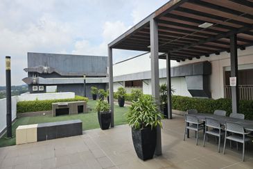 Bukit Jelutong ( Renai Residences )