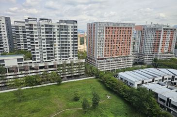 Bukit Jelutong ( Renai Residences )