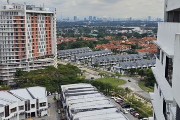 Bukit Jelutong ( Renai Residences )