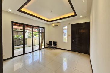 Cahaya SPK, Seksyen U9