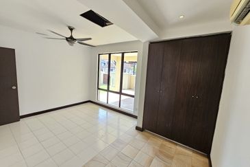 Cahaya SPK, Seksyen U9