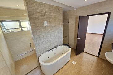 Cahaya SPK, Seksyen U9