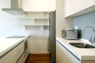 Six Ceylon (6 Ceylon)